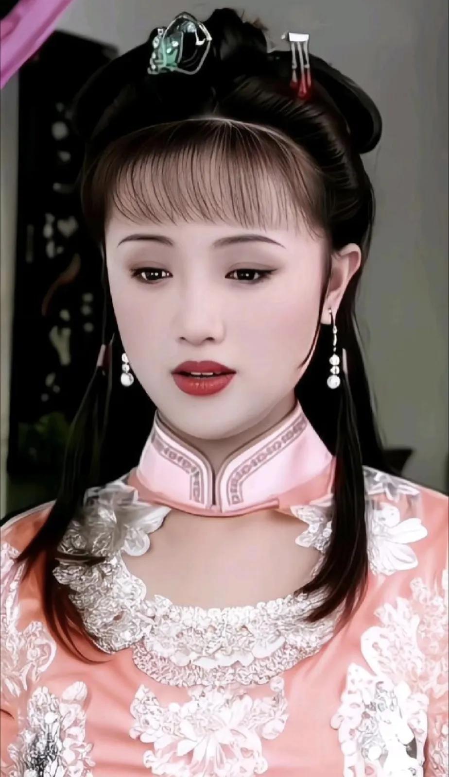 她离开好几天了，
为什么很多人依旧意难平？
直到今天看到一条评论：
“朱媛媛当得