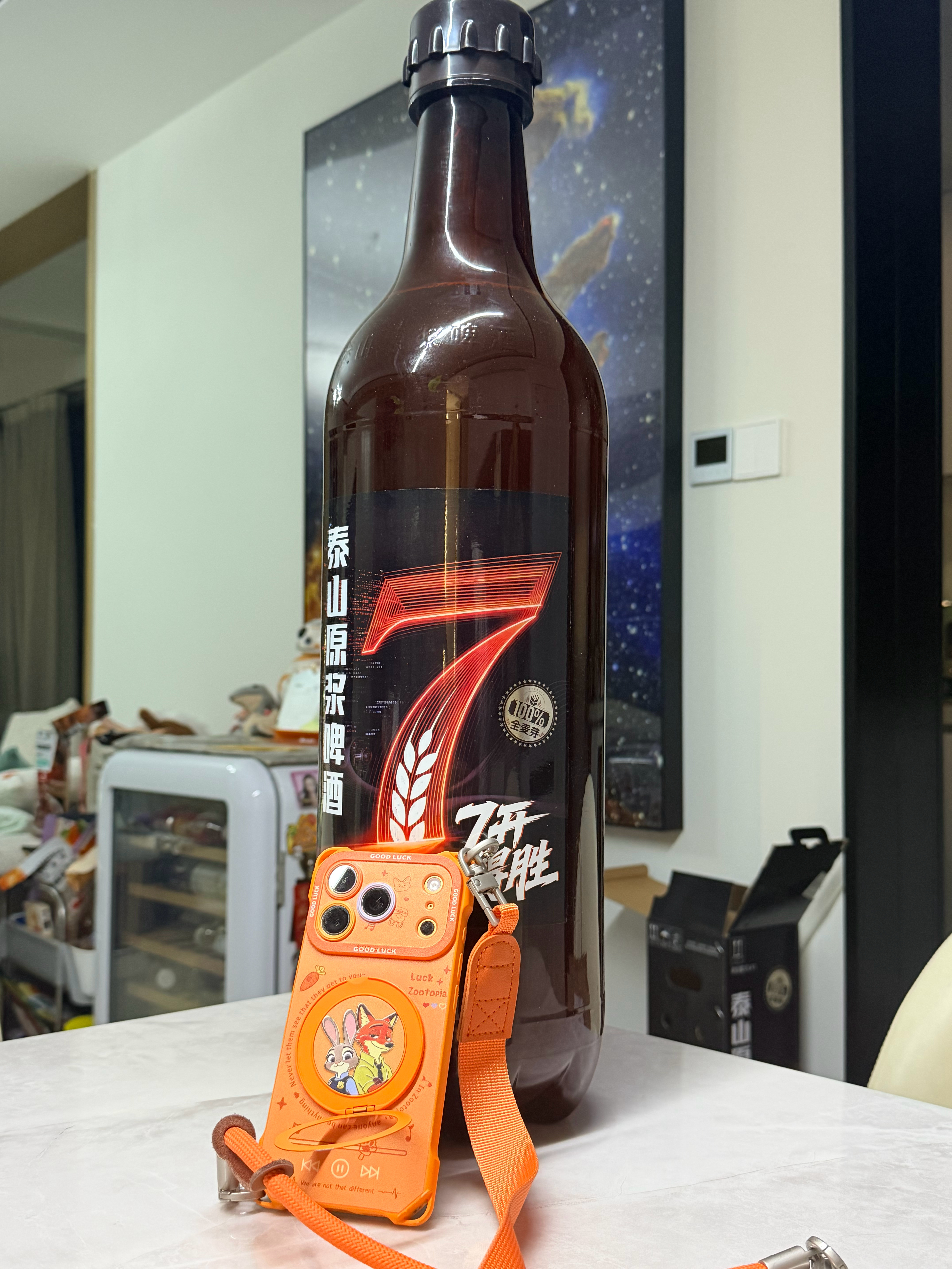 收到了一瓶泰山7天原浆，7L装，怎么喝的完哦。味道只有喝过了再来点评了，感谢