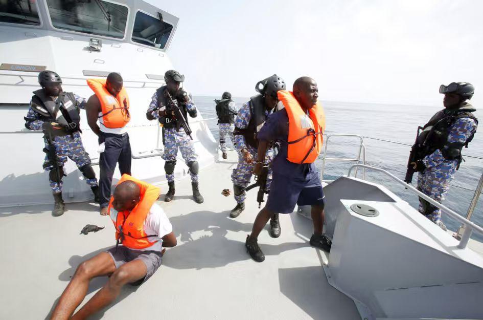 就在各界紧密关注着美国向中东方向调集重兵，以及特朗普政府何时会一声令下打击伊朗之