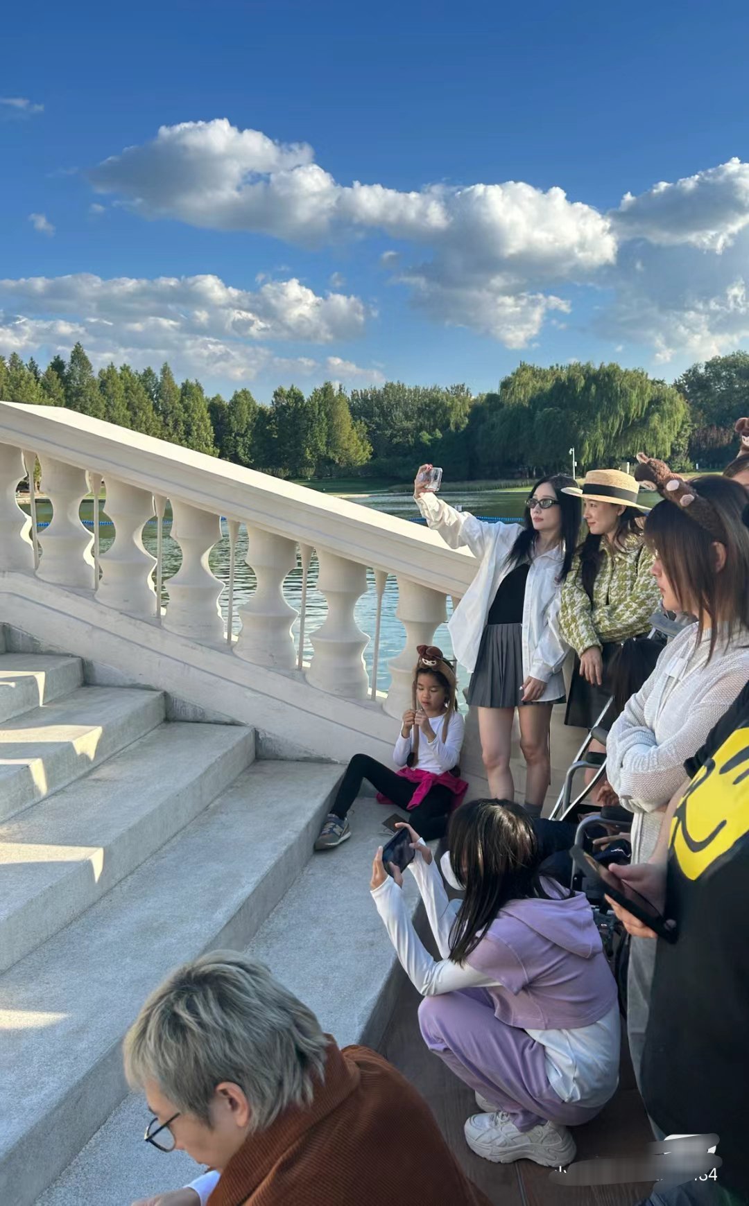 补档，网友偶遇李小璐霍思燕出游发过vlog那次#李小璐的vlog##李小璐私服[