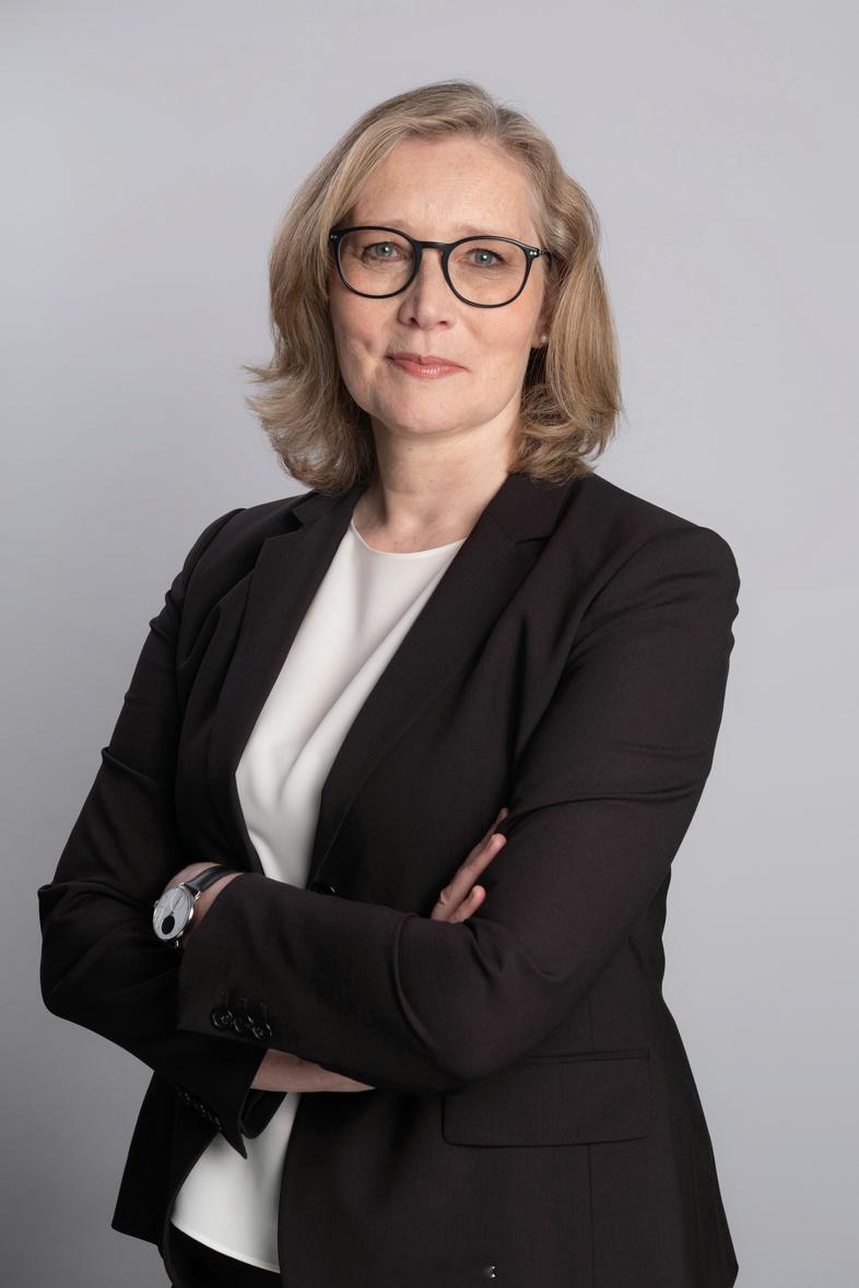 目前，国产新世代BMW iX3正在纽博格林北环赛道及全球各地进行全面严苛的驾驶调