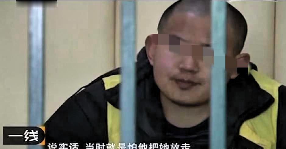 案件实录：女孩遭持枪歹徒控制，主动与其发生关系，感动歹徒被释放
 
事发2012
