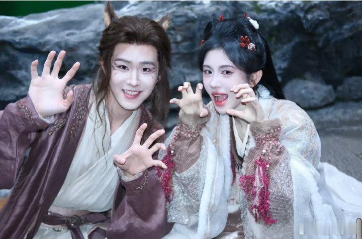 月鳞绮纪 延期别的不说，这剧是真的养眼 