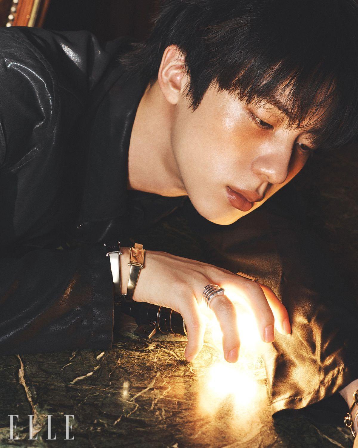 金硕珍 JIN × ELLE Korea August 2026📷：Pak B