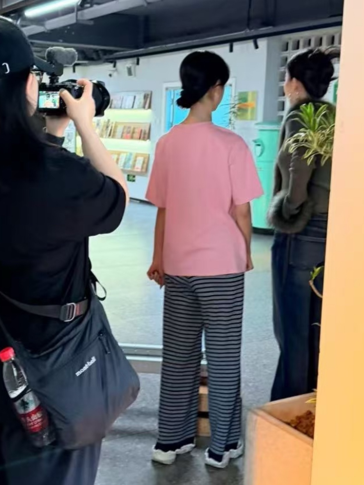 萌嘟今天的私服完全是baby啊baby陈都灵余九琪 陈都灵冬风吹又生 