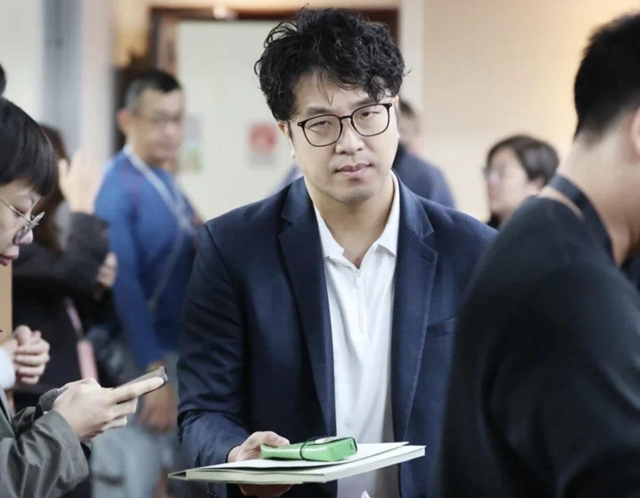 确定了？民进党周三将正式征召沈伯洋出战台北市长
据民进党内部消息，民进党选对会将