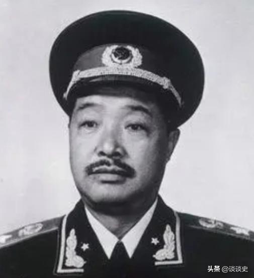 1956年，贺龙以特使身份出访巴基斯坦，总统米尔扎邀他一同打猎，米尔扎收获40多