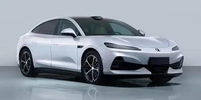 腾势品牌的中大型轿车腾势 Z9S，主要作用是补齐品牌的轿车产品线，改变之前只靠 