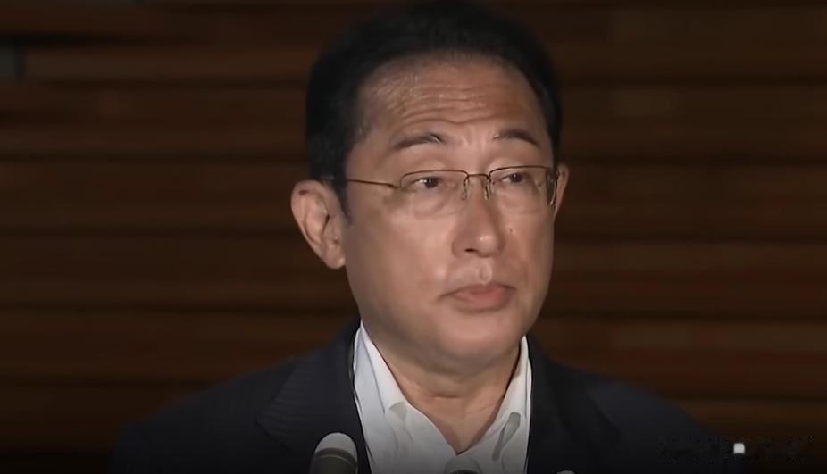 日本岸田政府在核污染水排海后，如今又遭遇丑闻重创！近日自民党多个派系被曝光“吃回