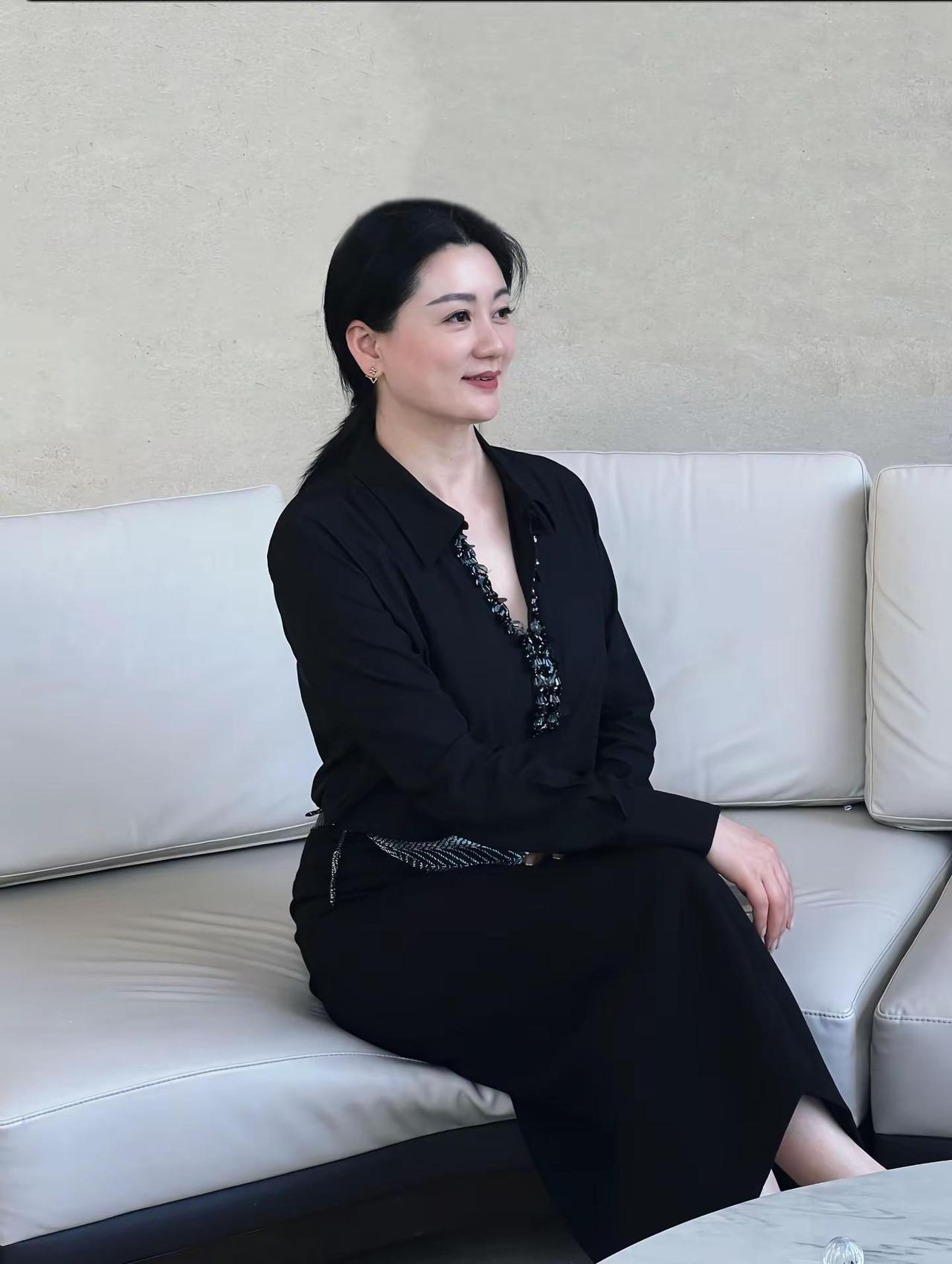 又A又飒的全黑穿搭✨。通勤搭配 气质女人 高级穿搭 优雅气质