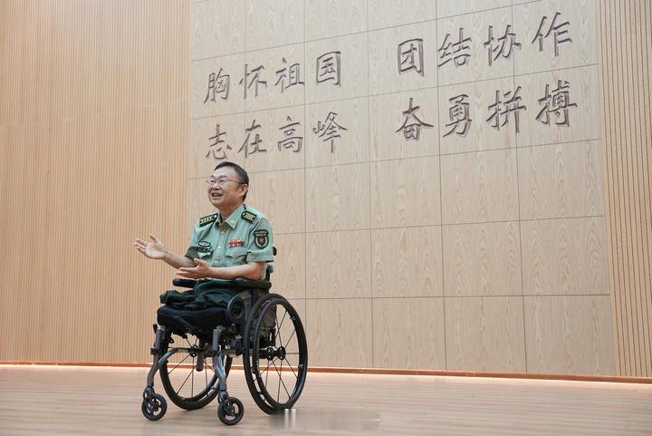 王戟时代楷模【中央宣传部授予王戟同志时代楷模称号】日前，中央宣传部向全社会宣传发