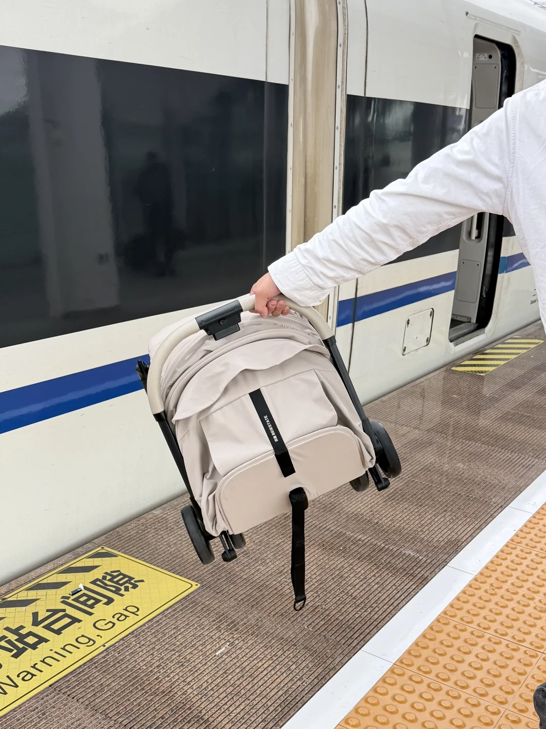 9m…带娃出趟门被问了n次的口袋车🤣