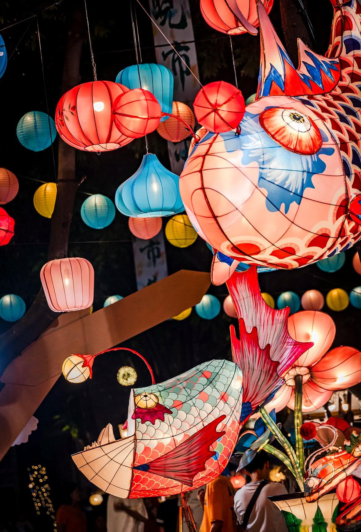 中秋岭南夜、鱼灯映月圆。又到一年中秋、今年没有回潮汕拜月娘、那就跟着一行走进『佛