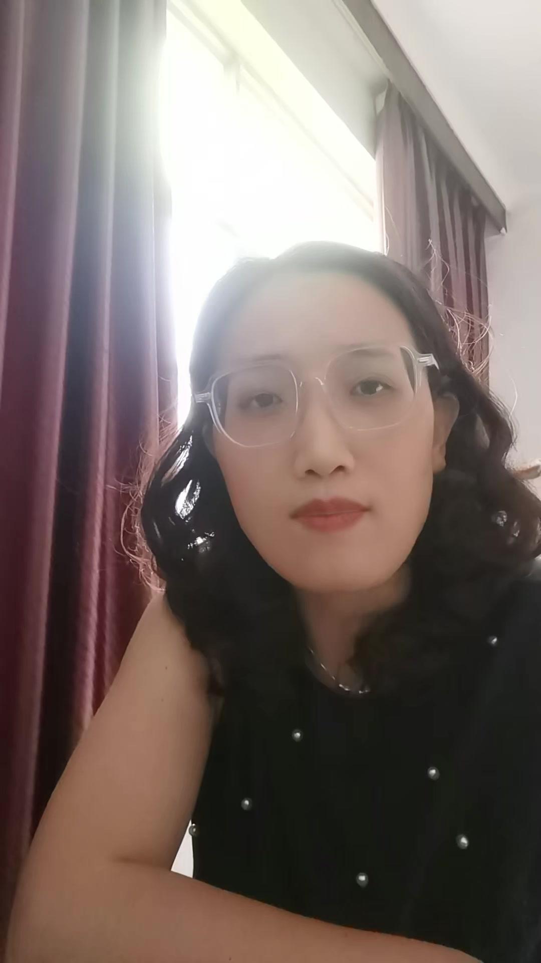 摩羯座女生相处有多简单？♉️摩羯女其实很简单，在意的是真诚的相处。只要你做到说到
