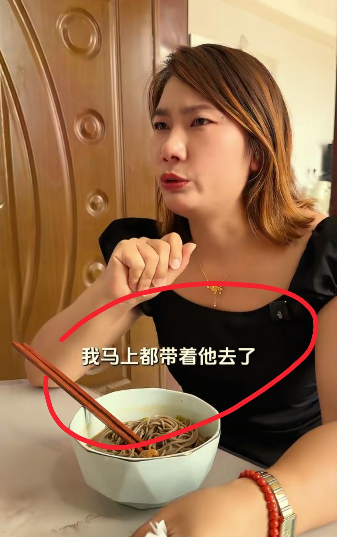 我开始有点理解鸽子了
这么拎得清的女人，谁会不佩服啊？
不仅是因为多年默默付出，