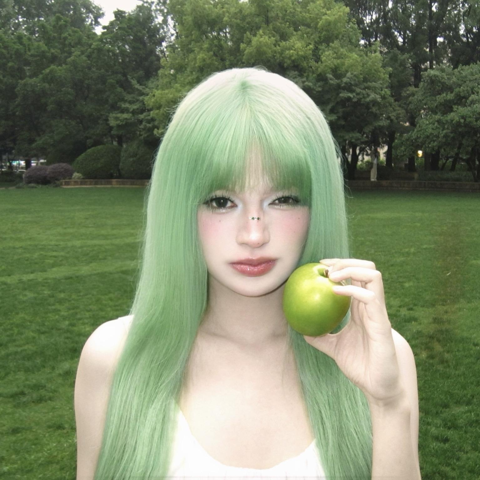 🍏🍏 ˶>𖥦<˶~~