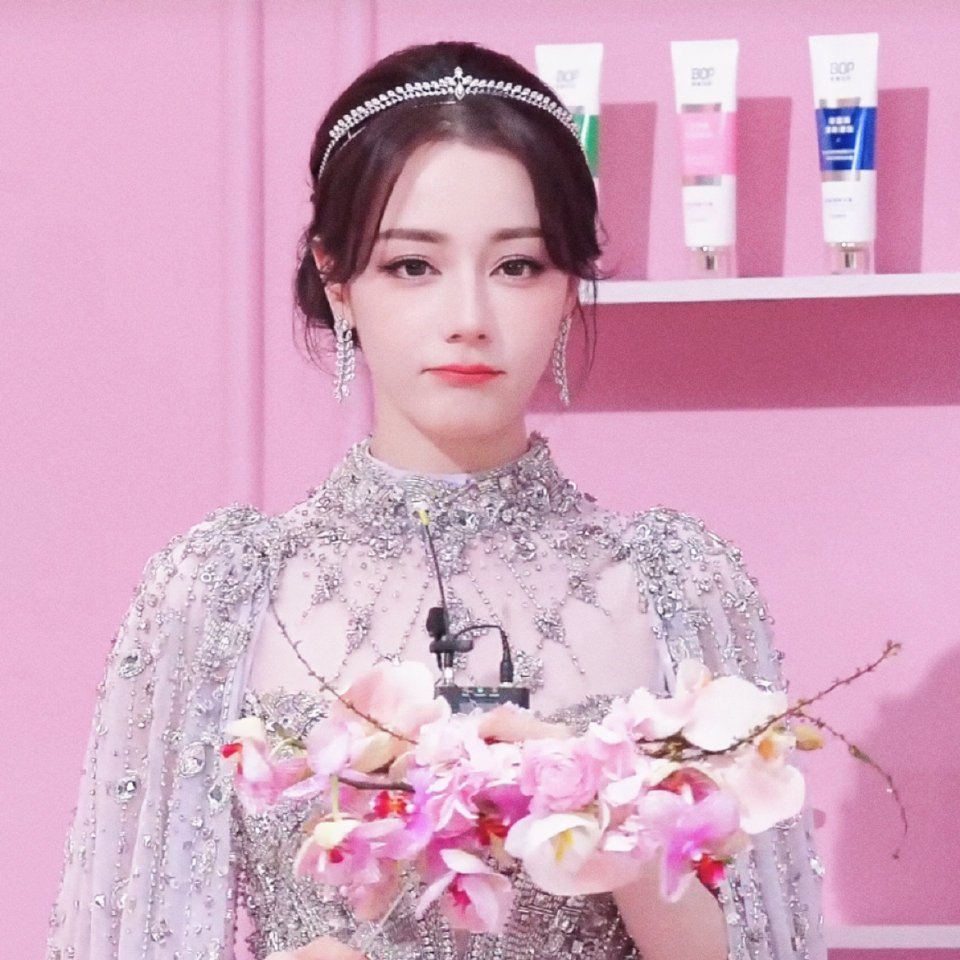 2025年度时尚封面人物TOP30迪丽热巴