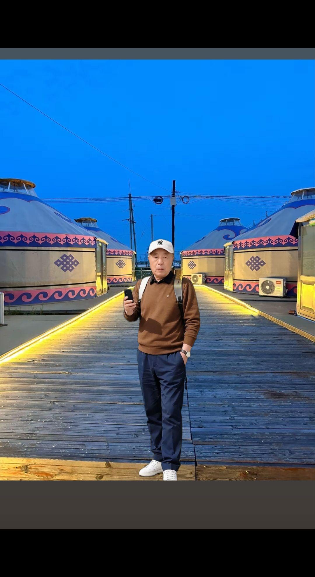 一首歌，我在岁月长河回头望。献给大家一一