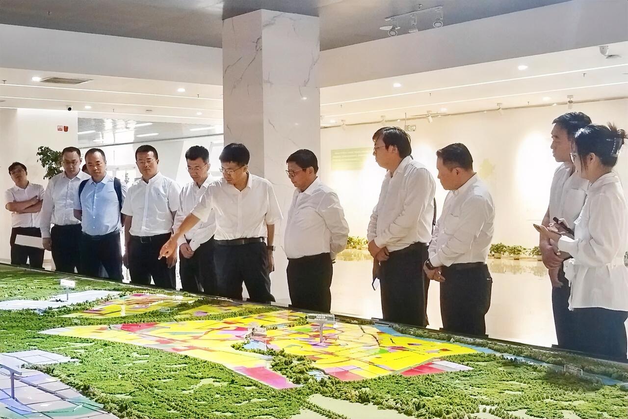为积极响应国务院国资委“央企产业兴疆”战略部署安排，8月4日至5日，中国通号党委