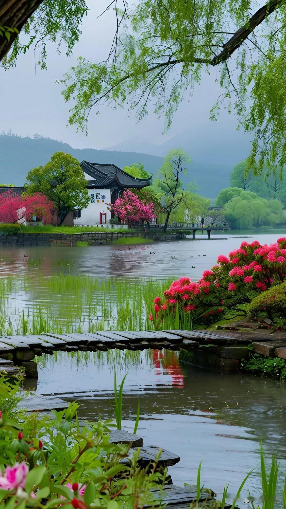 #秋日生活打卡季##治愈系美景照# #秋日的美景。# #分享秋季美景# #手机风