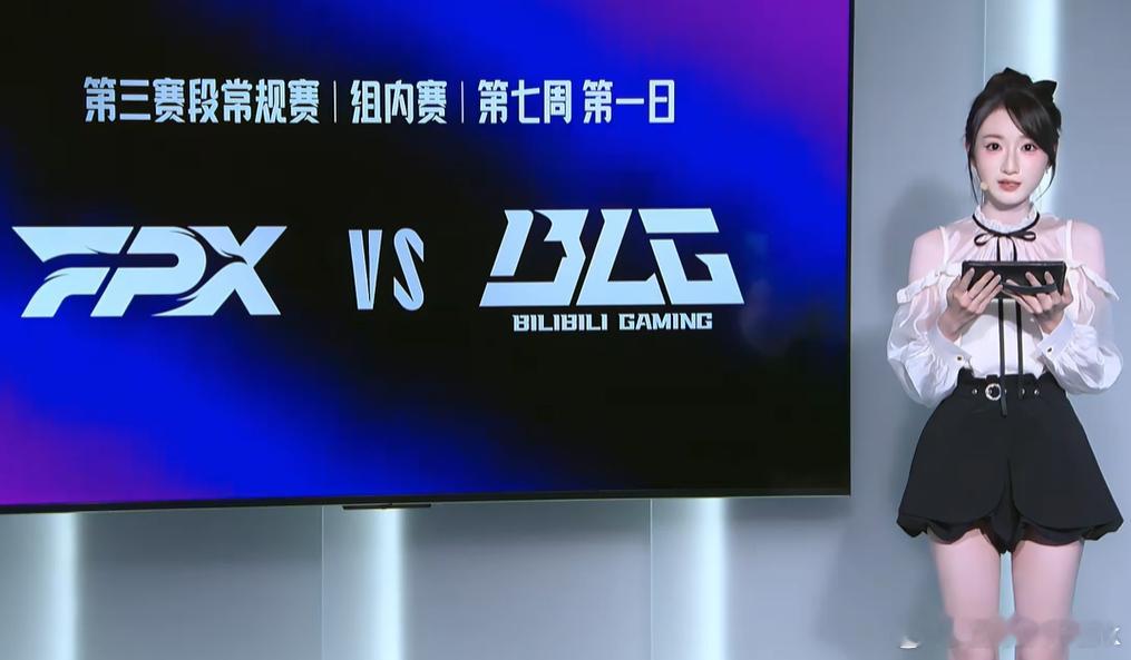 这场BLG赢得很艰难，Elk前面给了机会，好在左手成功兜底，Jiejie在FPX