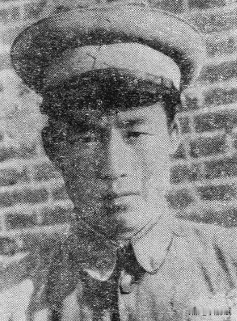 宋国川，河北深泽县，1925年生（1950年时25岁），华北军区战斗英雄，副连长