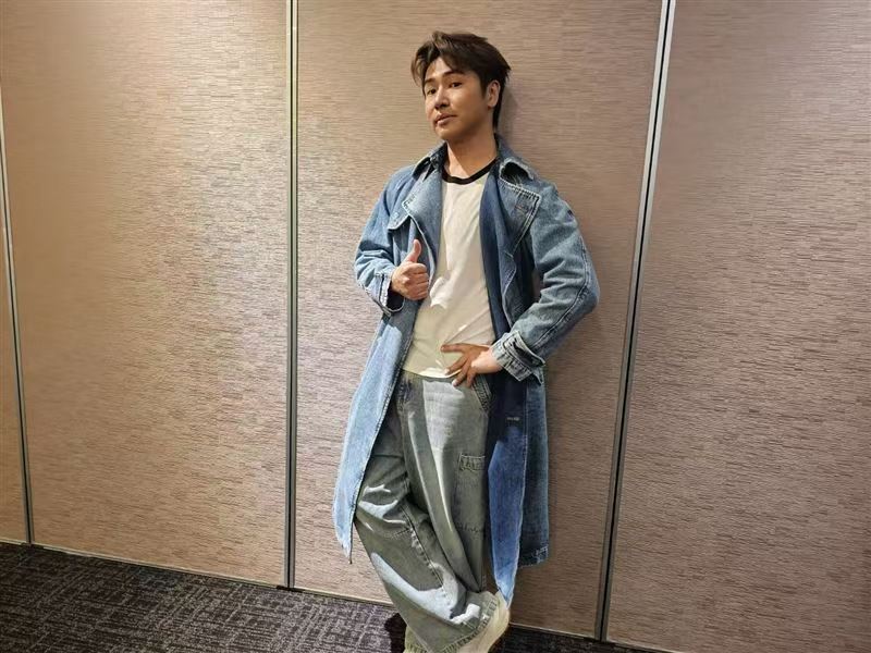 欧弟说不会离婚欧弟瘦了16斤 据台媒，今日出席活动透露最近瘦了16斤，最瘦的时候