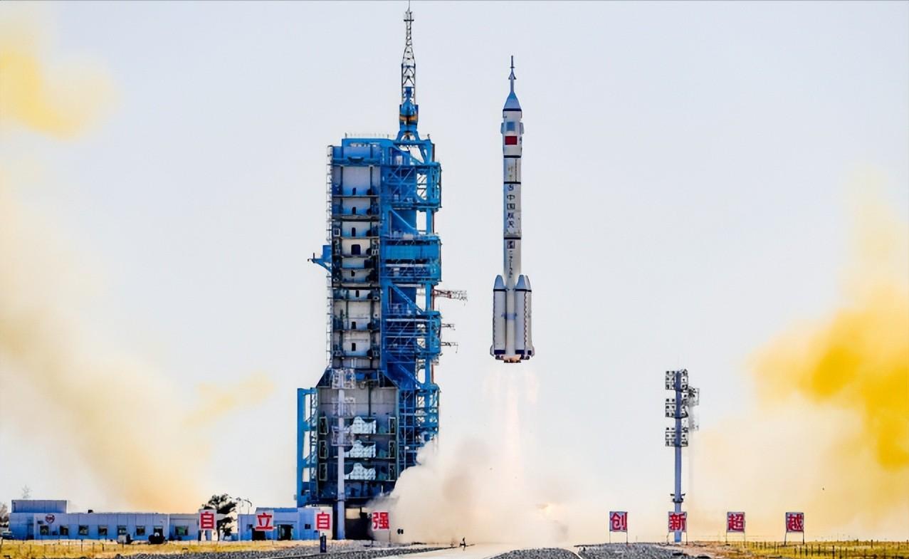 中方送出天宫特权！歼-10实战打出威风，巴铁直上太空让西方破防

巴基斯坦航天员