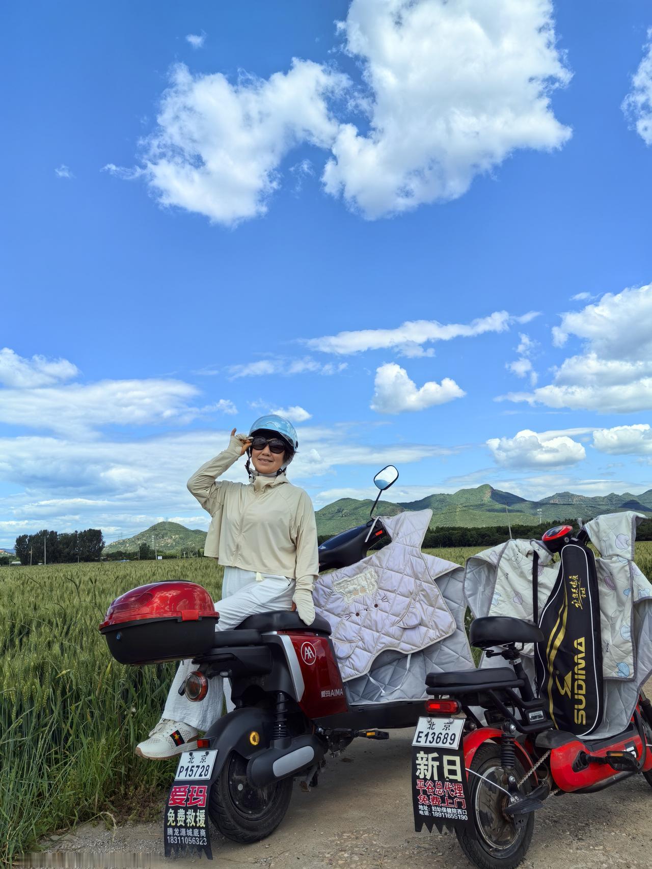 一年之计在于夏
在这个金色的夏季，走出去到田间到一望无际的小麦田园，不需要开车，
