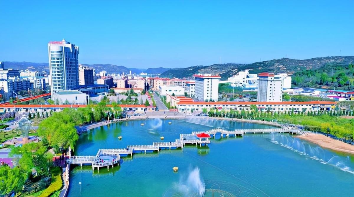马步芳企图据守六盘山，解放军调动四百门大炮粉碎其抵抗梦想，局势瞬息逆转！
194