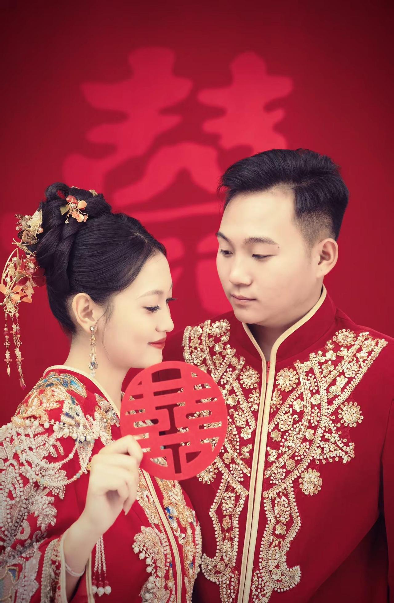 初为人妻那年 没有心眼 更不懂算计 不知道权衡利弊 没图任何东西  不听任何人劝