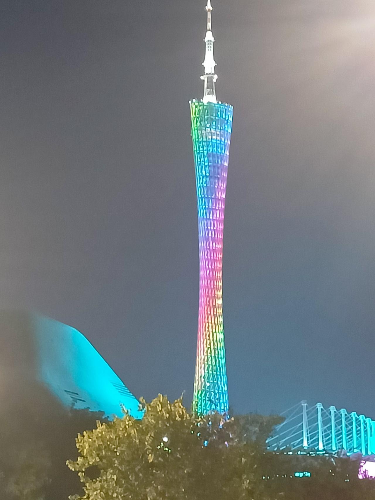 “褚时健：从“烟王”到“橙子王”的逆袭人生”

嘿，朋友们，今天咱们聊聊一个超级