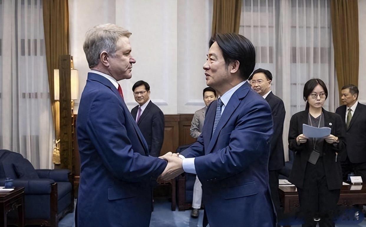 麦考尔窜台刚喊出140亿军售，美军自己先露了底裤！中方这步反制，比制裁更狠

麦