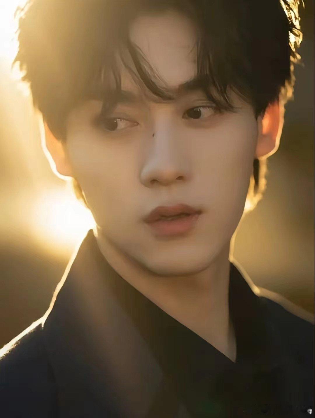 田栩宁 txn向全世界安利田栩宁 “ 见不到又怎样相隔万里我也能爱你”ℐ𝒸𝒶