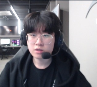 啊 啊 的出现了 