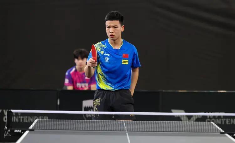 团队利益至上！向鹏倘若赢了林诗栋，郭炎老师肯定有话说～

香港总决赛最后一场男单