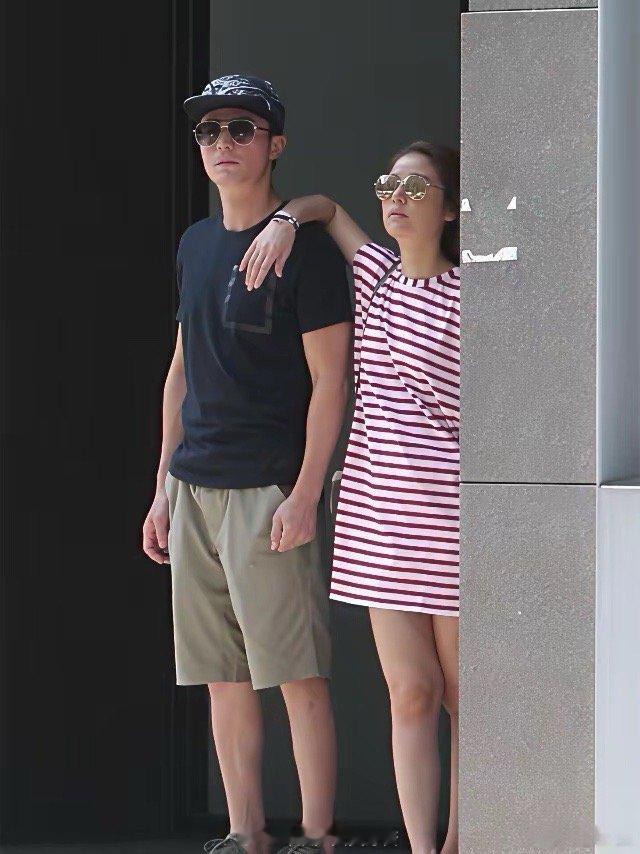 四十岁的霍建华简直是法拉利老了还是法拉利，这颜值也太能打了 