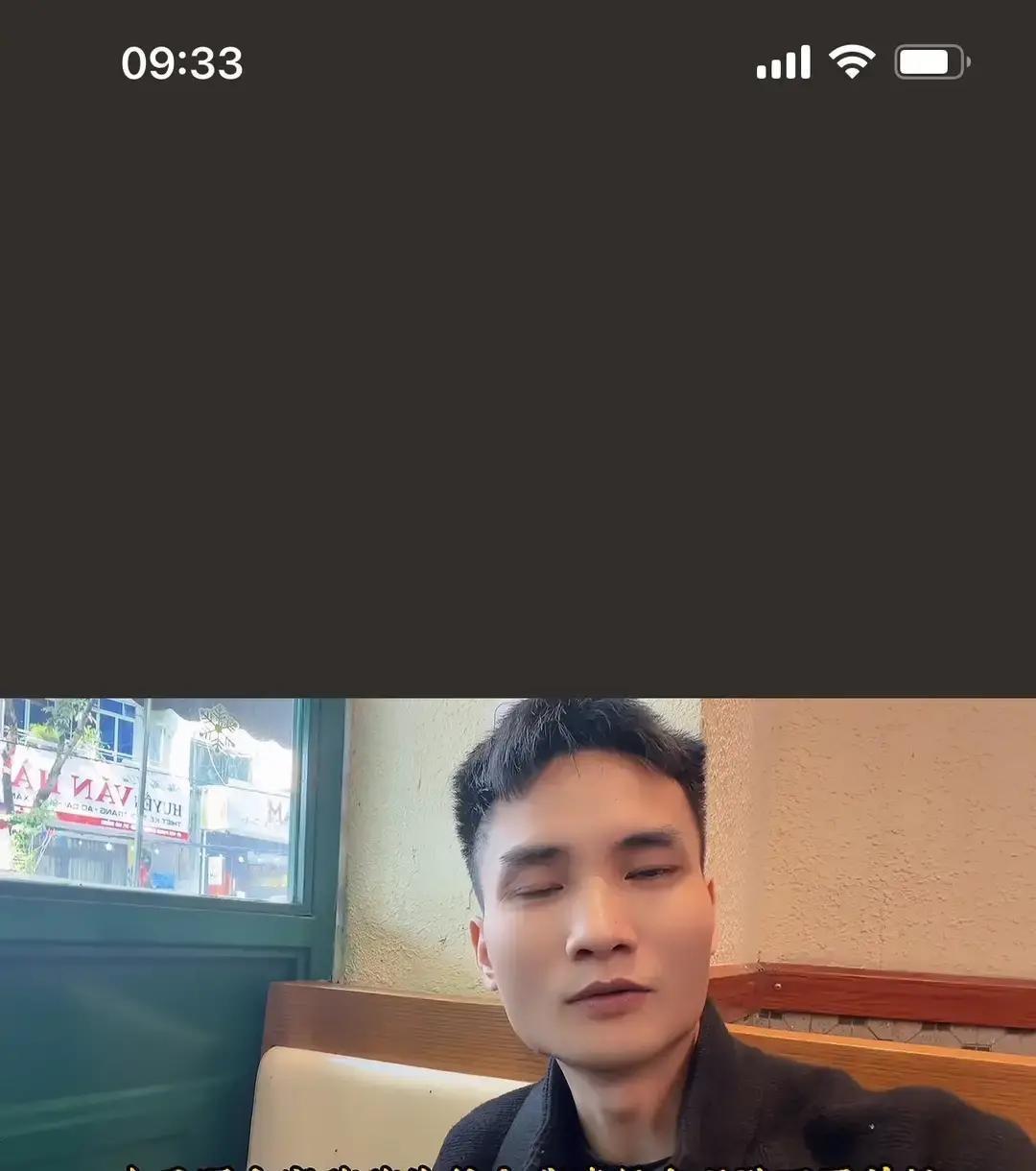 紫霞躺在病床上开直播，脸色惨白，说自己明天动手术，签字没人、孩子托邻居、自己打车