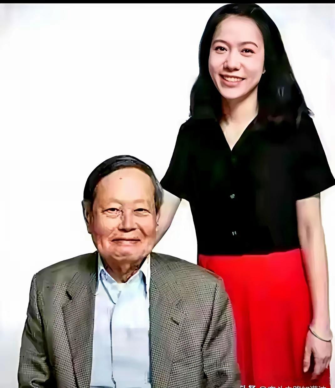 翁帆照顾103岁的杨振宁已经21年，她究竟得到了什么？​她的爸爸早已说透。​当年