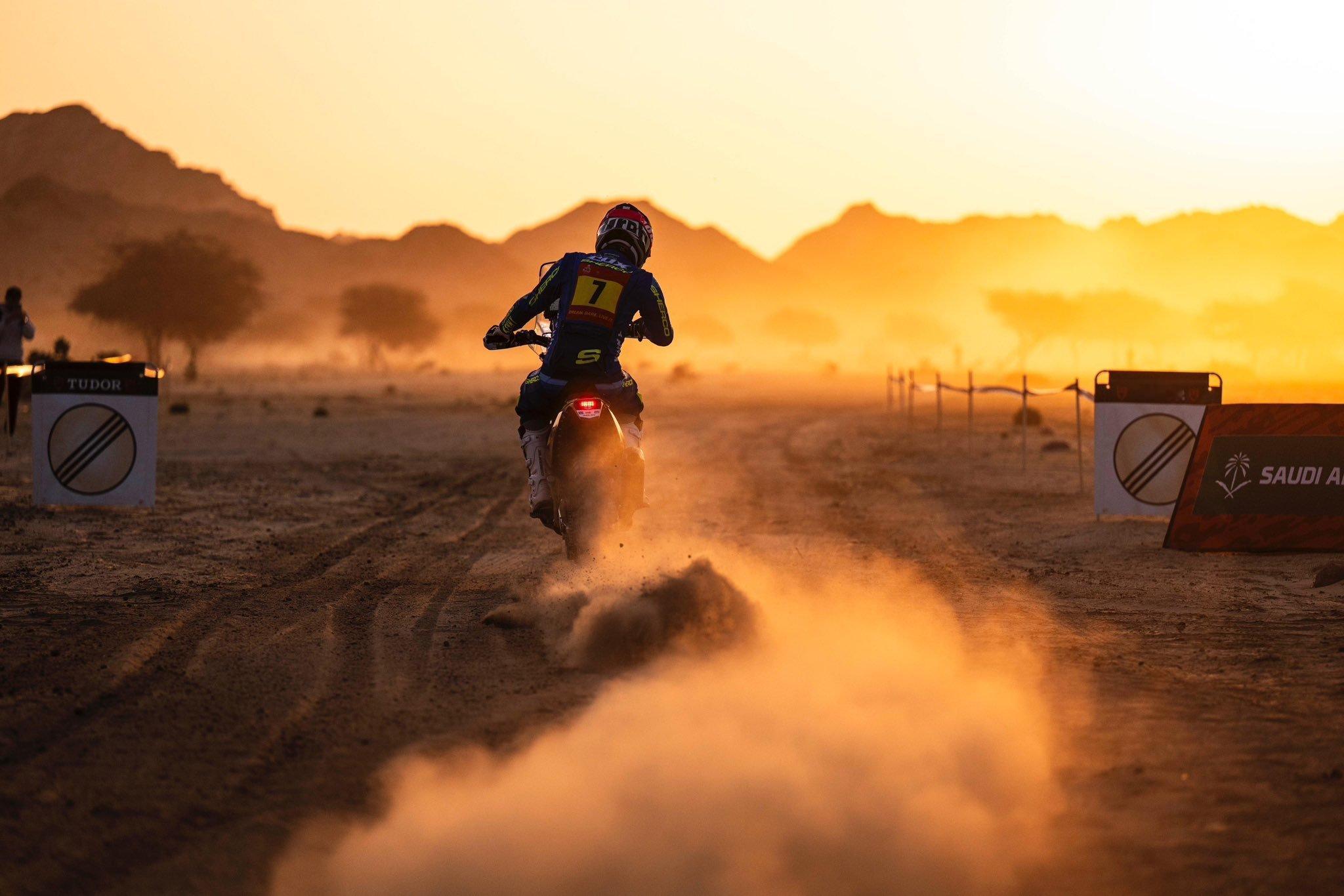 2026达喀尔拉力赛 达喀尔拉力赛的魅力，黄土砂石间，尽显速度的魅力！ 