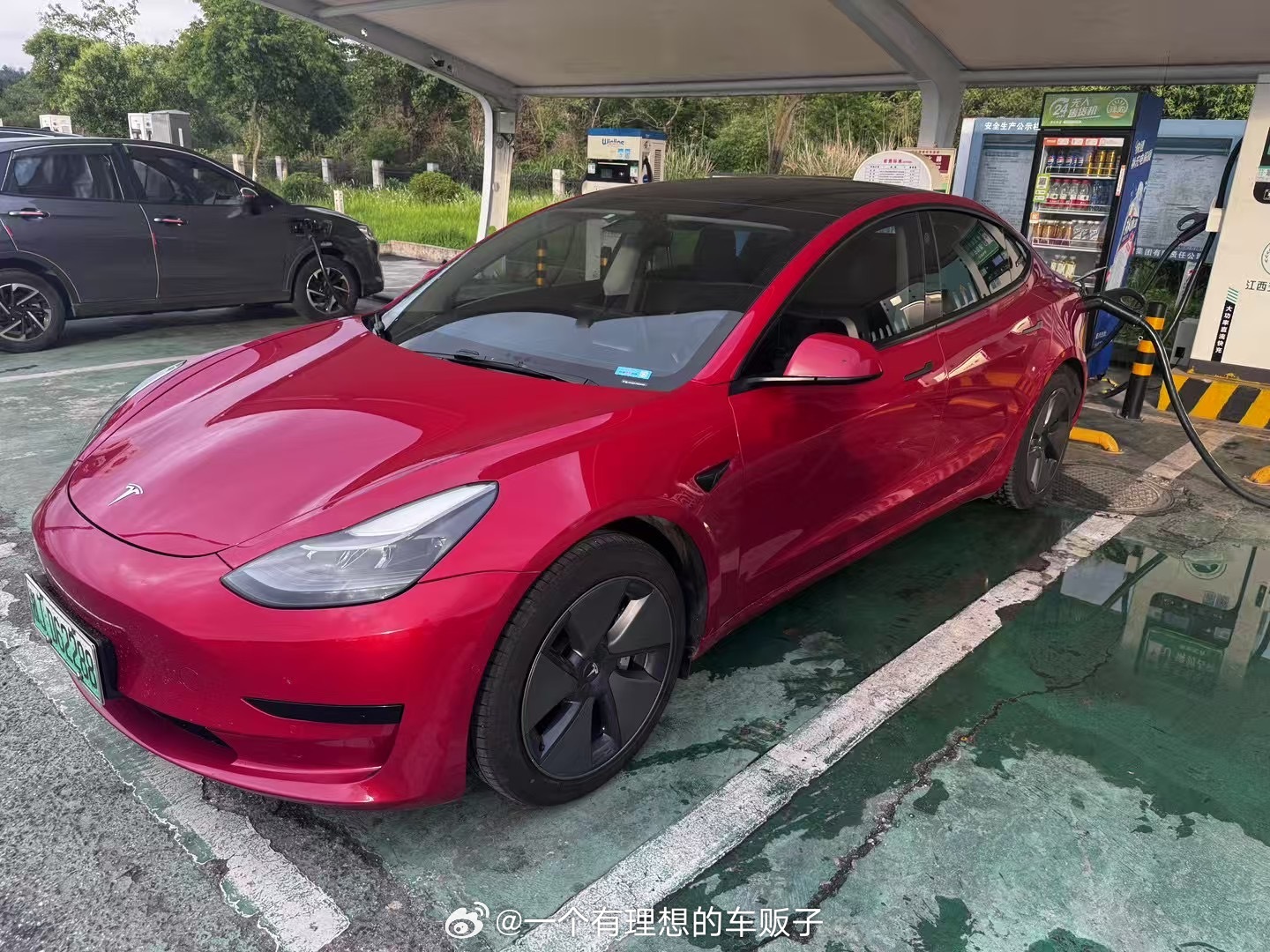 21年7月特斯拉Model 3个人一手、8.7万公里，一个面漆，换了一个左前大灯