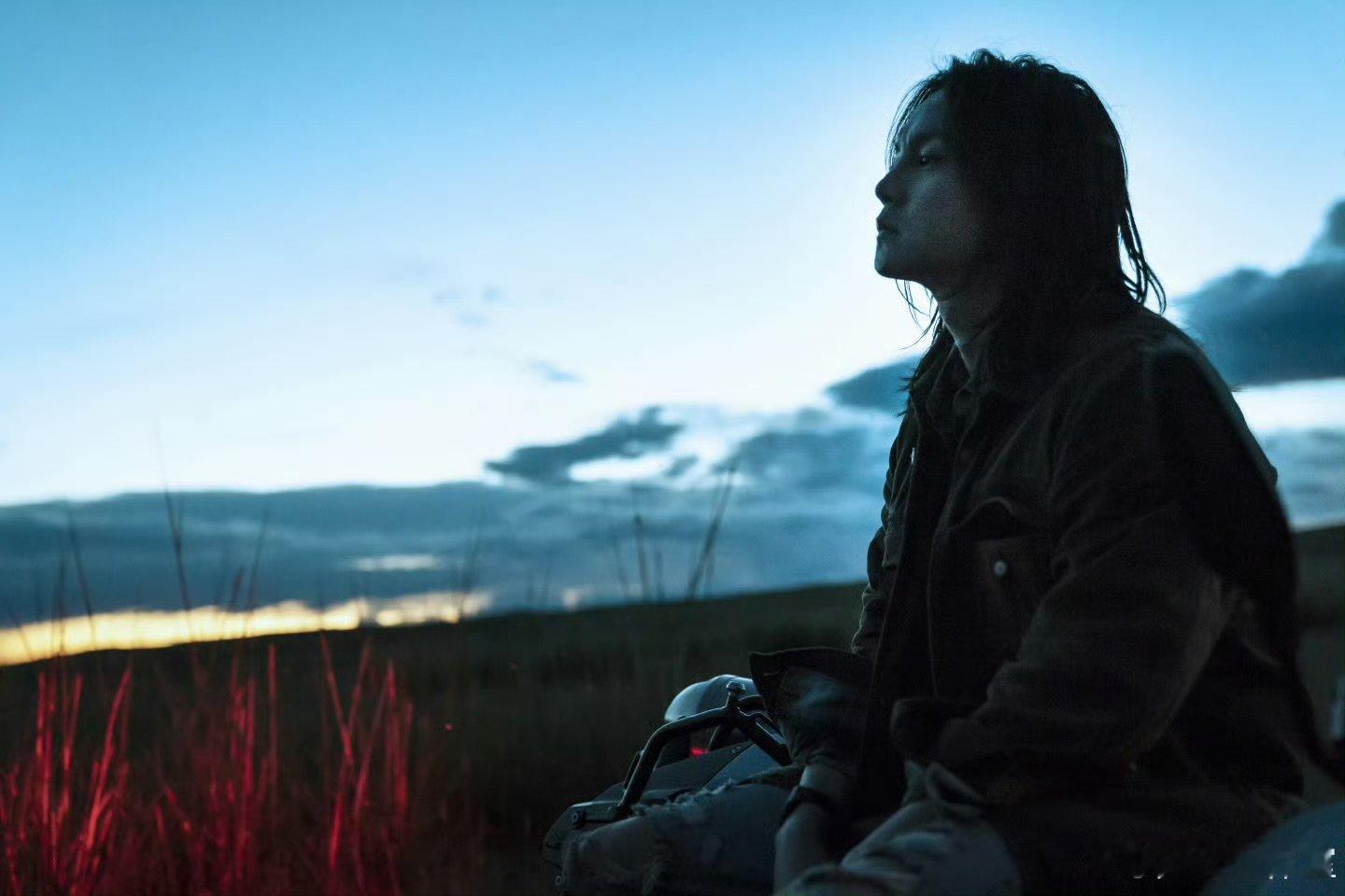 尹正赛道玫瑰尹正长发赛道玫瑰尹正有自己的赛道