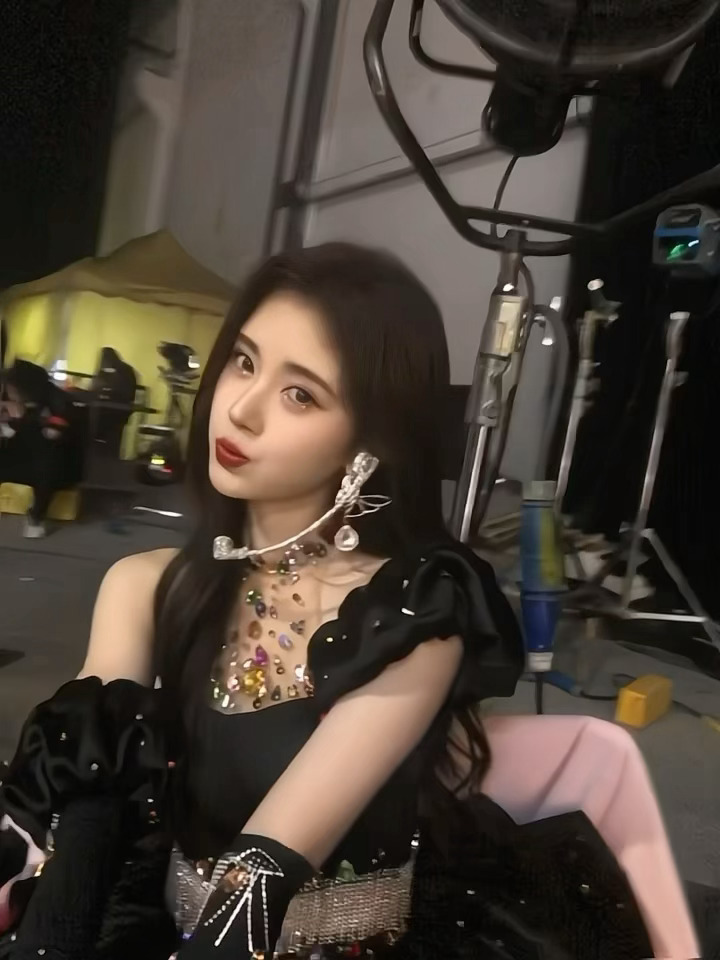 鞠婧祎[超话]  🍊💙鞠婧祎 🍊💙鞠婧祎苏绿夏☆₊⁺萌界霸主-祎₊⁺★​