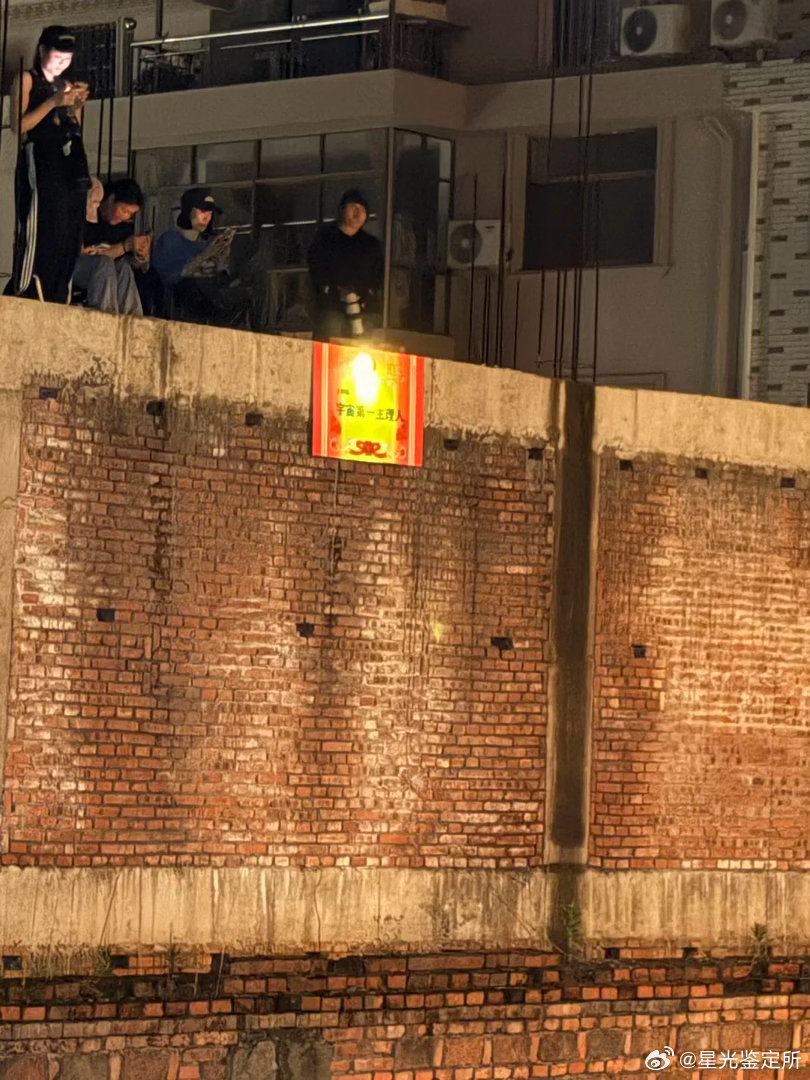王鹤棣潮牌正式下场，事态瞬间变得耐人寻味 