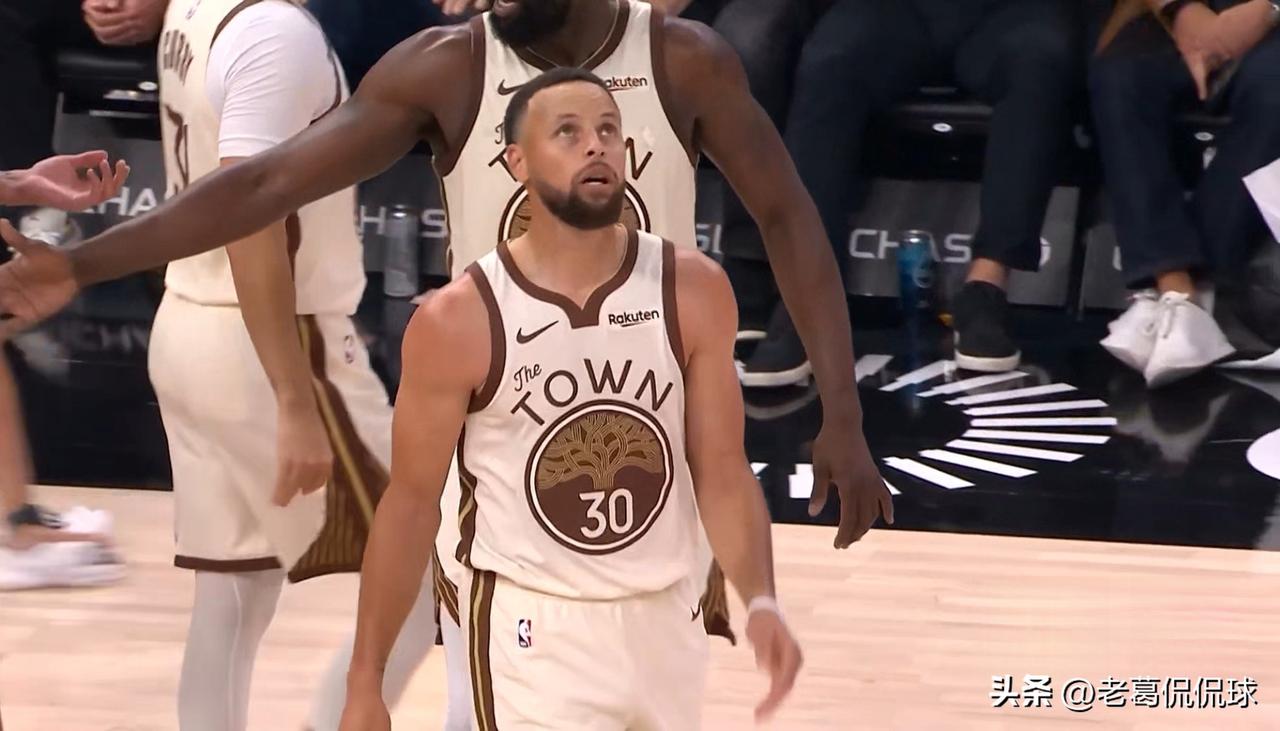 NBA传奇名宿麦迪竟然被库里的大合同惊呆了！今天据美国名记Shams透露，勇士球