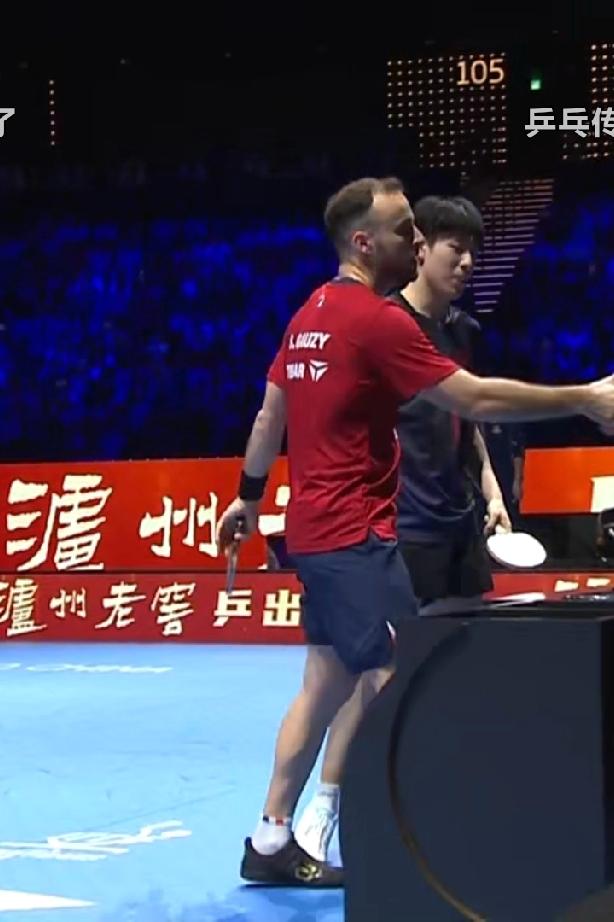 这才是中国男孩该有的样子，温瑞博在球场上敢打敢拼，体现了中国年轻人的血气方刚。