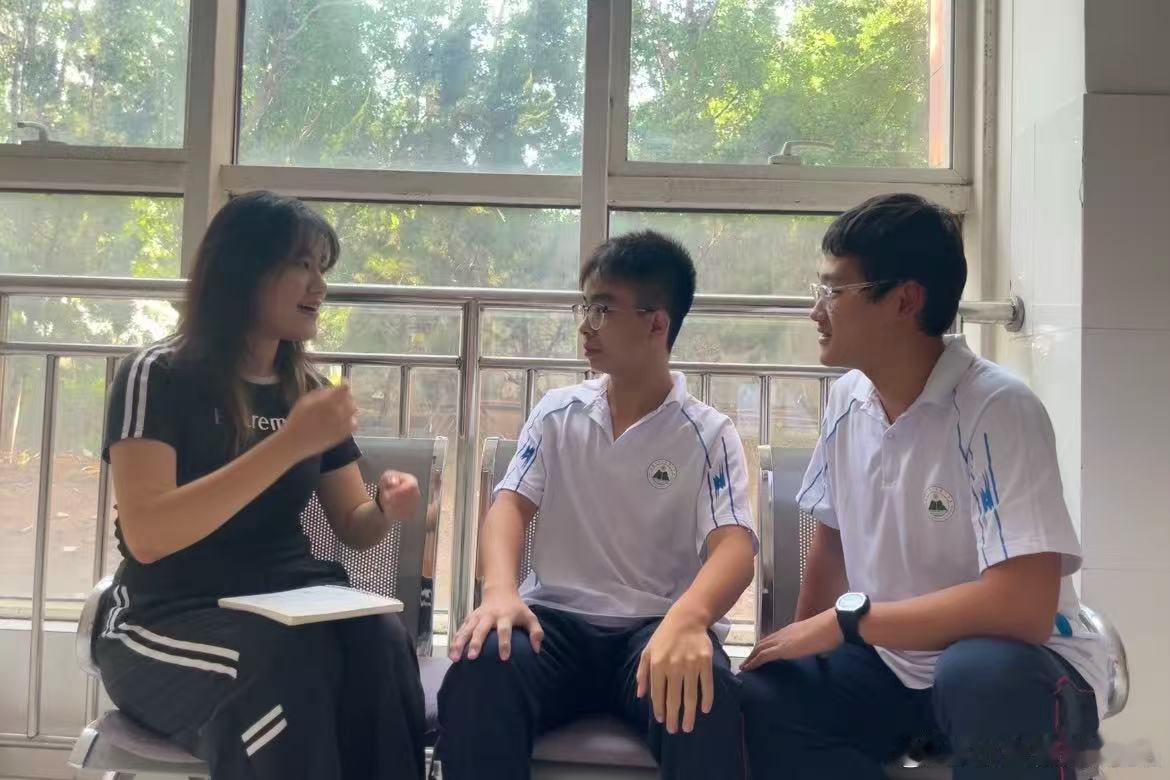 秦岭笑谈[超话] 【践以为鉴，宣以授法】曲阜师范大学心理学院“心帆启程，筑梦远航