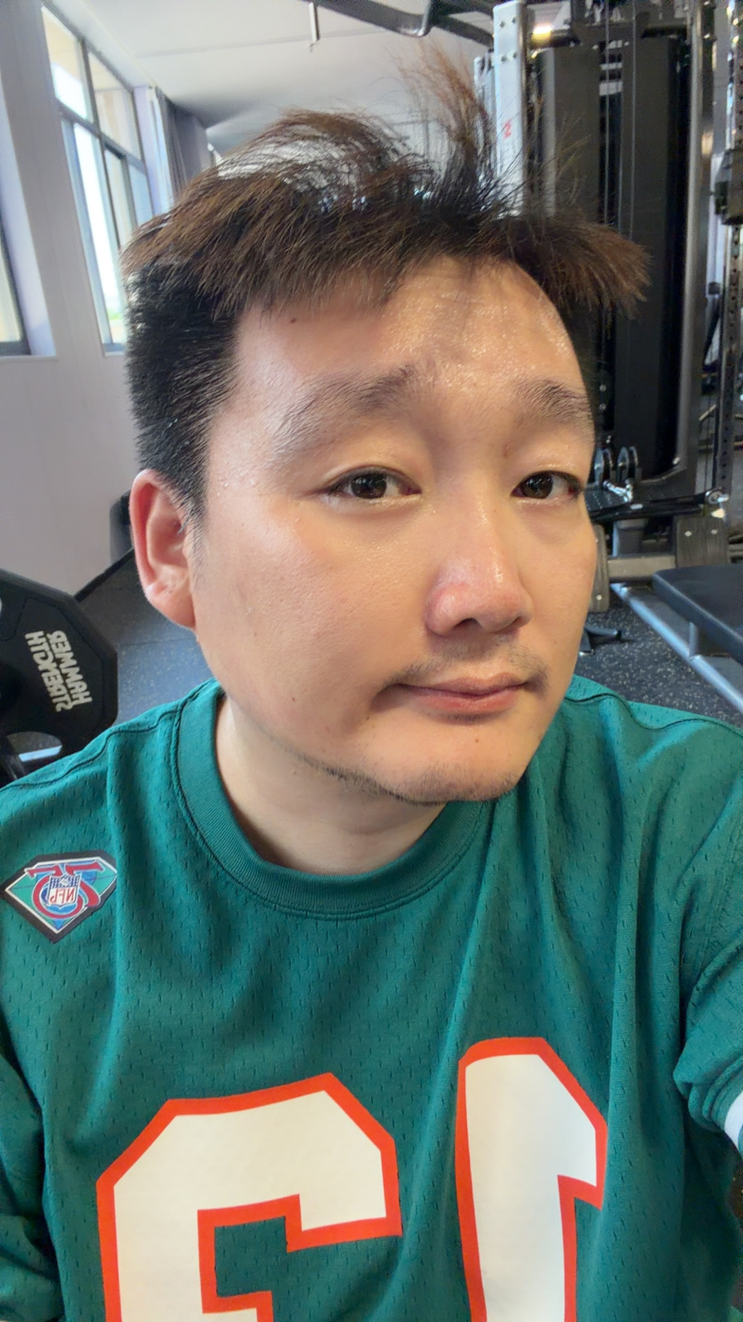 有没有变化，其实照片会帮你证明 图1是4年前，图2和图3 4是现在普普通通的我 