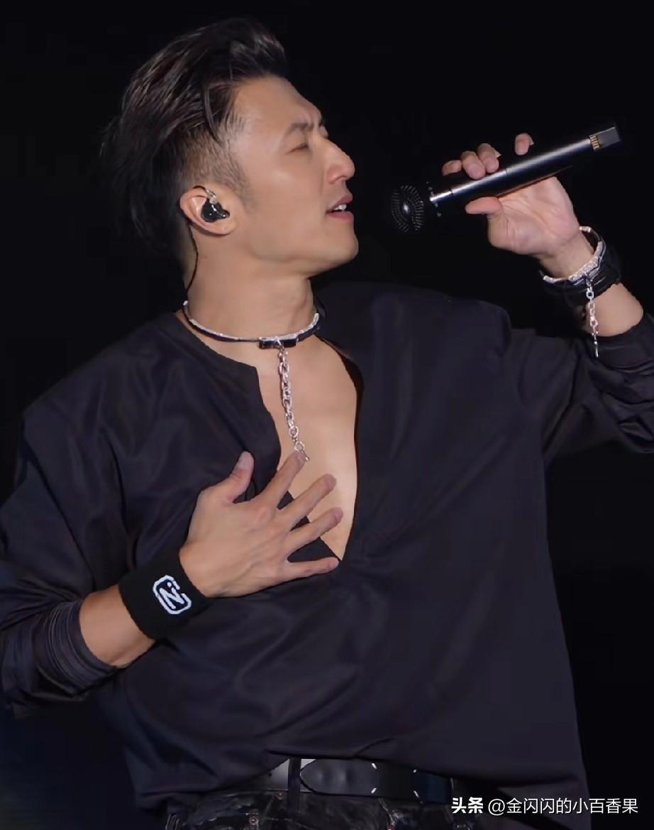 谢霆锋，张柏芝王菲，网友总问他们有什么区别？为什么？漂亮的张柏芝会被淘？而老太太