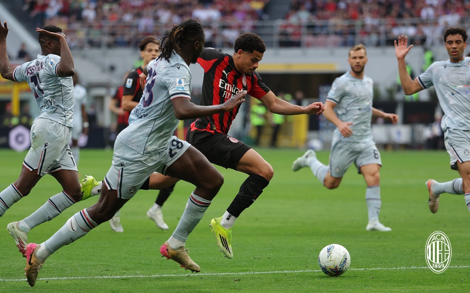 【比赛组图】 🔴⚫️ 主场三球告负。。。sempremilan